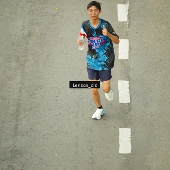 Runner Photo 7690064