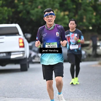Runner Photo 7690074