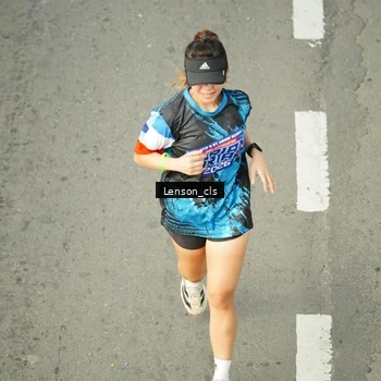 Runner Photo 7690075
