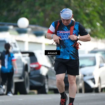 Runner Photo 7690077