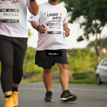 Runner Photo 7690080
