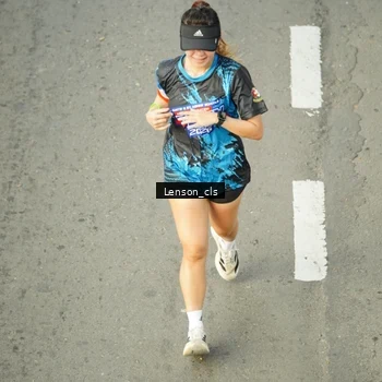 Runner Photo 7690082