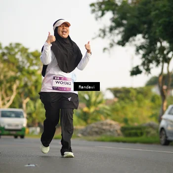 Runner Photo 7690089