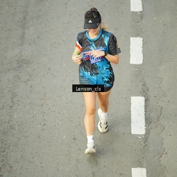 Runner Photo 7690090