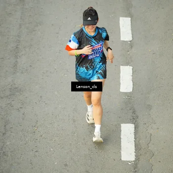 Runner Photo 7690092