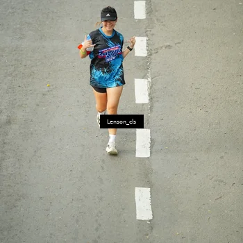 Runner Photo 7690109