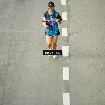 Runner Photo 7690115