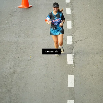 Runner Photo 7690117