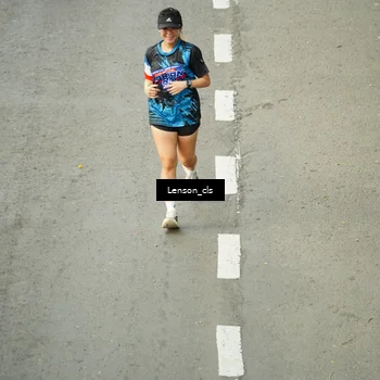 Runner Photo 7690132
