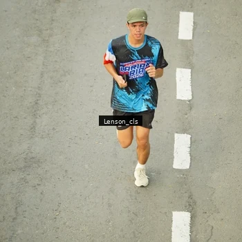 Runner Photo 7690135
