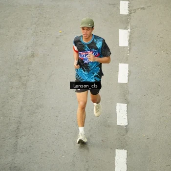Runner Photo 7690141