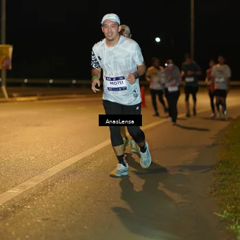 Runner Photo 7690145