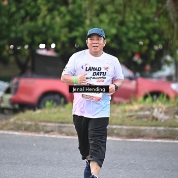 Runner Photo 7690158