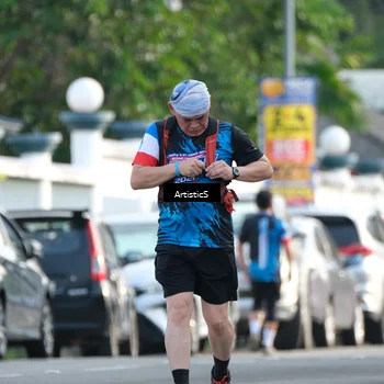 Runner Photo 7690181