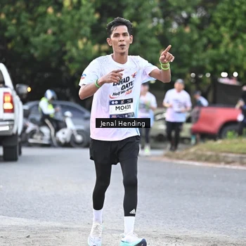 Runner Photo 7690195