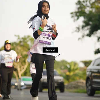 Runner Photo 7690198