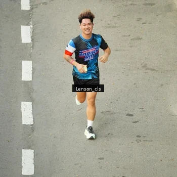 Runner Photo 7690209