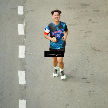 Runner Photo 7690211