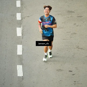 Runner Photo 7690214