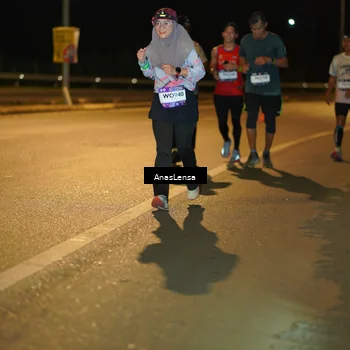 Runner Photo 7690222