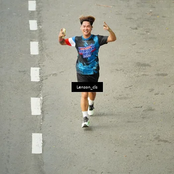 Runner Photo 7690225