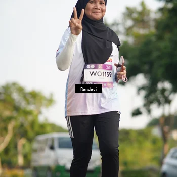 Runner Photo 7690240