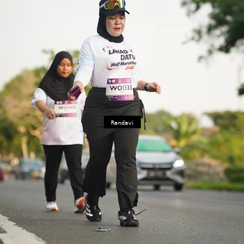 Runner Photo 7690241