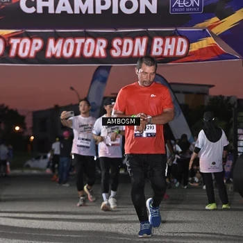 Runner Photo 7690244
