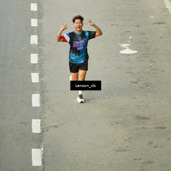 Runner Photo 7690245
