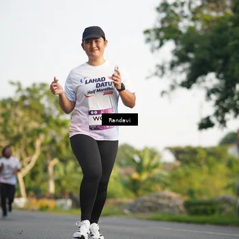 Runner Photo 7690247