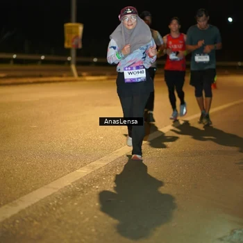 Runner Photo 7690248