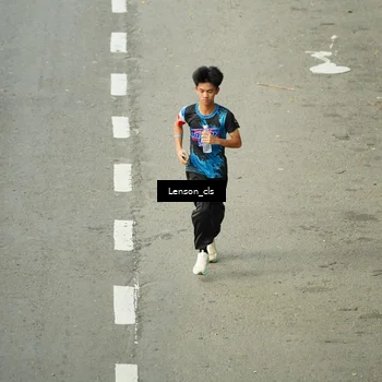 Runner Photo 7690262