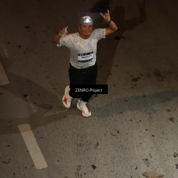 Runner Photo 7690278