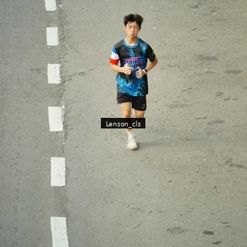 Runner Photo 7690280
