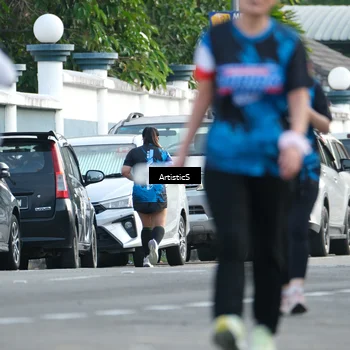 Runner Photo 7690282