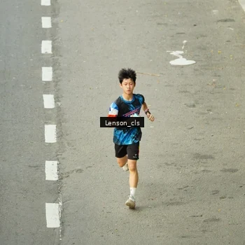 Runner Photo 7690285