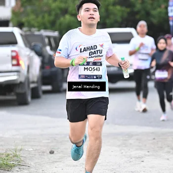 Runner Photo 7690288