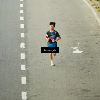 Runner Photo 7690291
