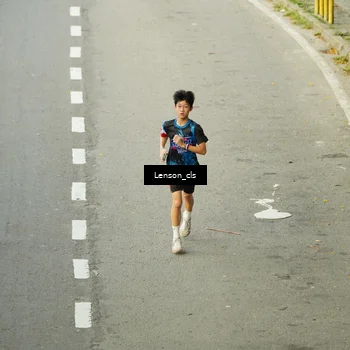 Runner Photo 7690294