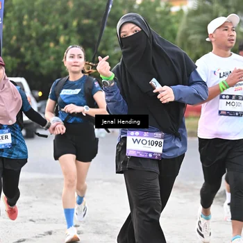 Runner Photo 7690308