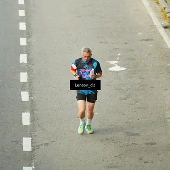 Runner Photo 7690314