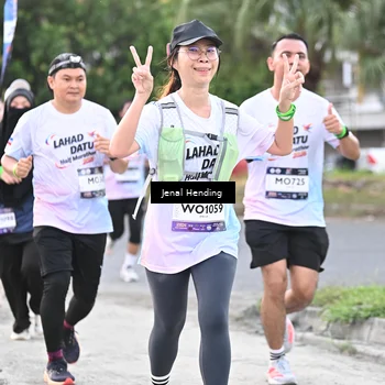 Runner Photo 7690316