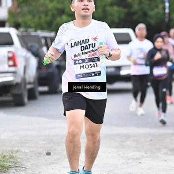 Runner Photo 7690317