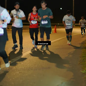 Runner Photo 7690323