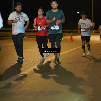 Runner Photo 7690336