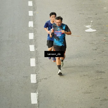 Runner Photo 7690339