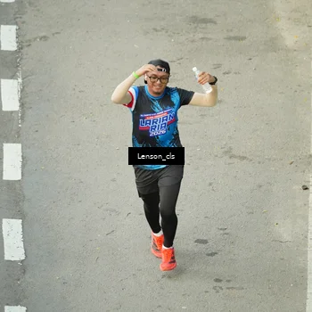 Runner Photo 7690358