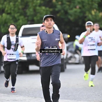 Runner Photo 7690363