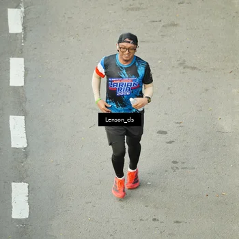 Runner Photo 7690365