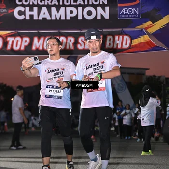 Runner Photo 7690370